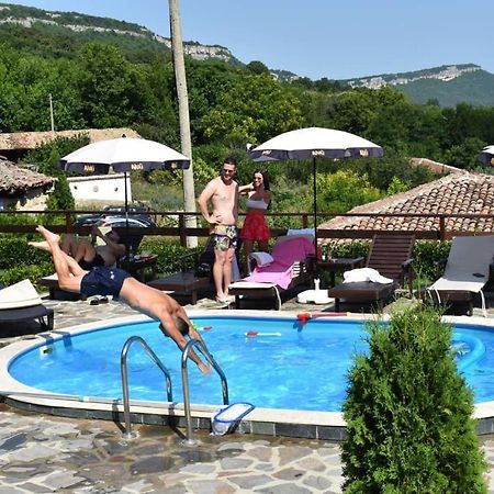 Guest House Hristova Kashta - Христова Къща Cherni Vrŭkh 외부 사진