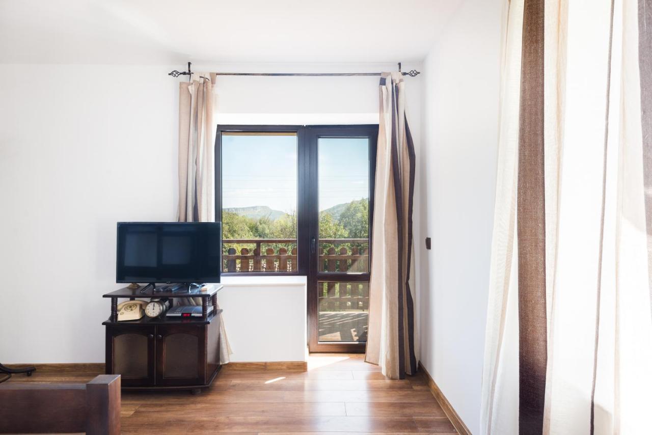 Guest House Hristova Kashta - Христова Къща Cherni Vrŭkh 외부 사진