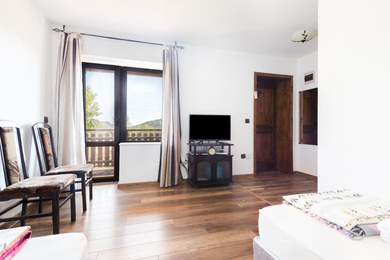 Guest House Hristova Kashta - Христова Къща Cherni Vrŭkh 외부 사진