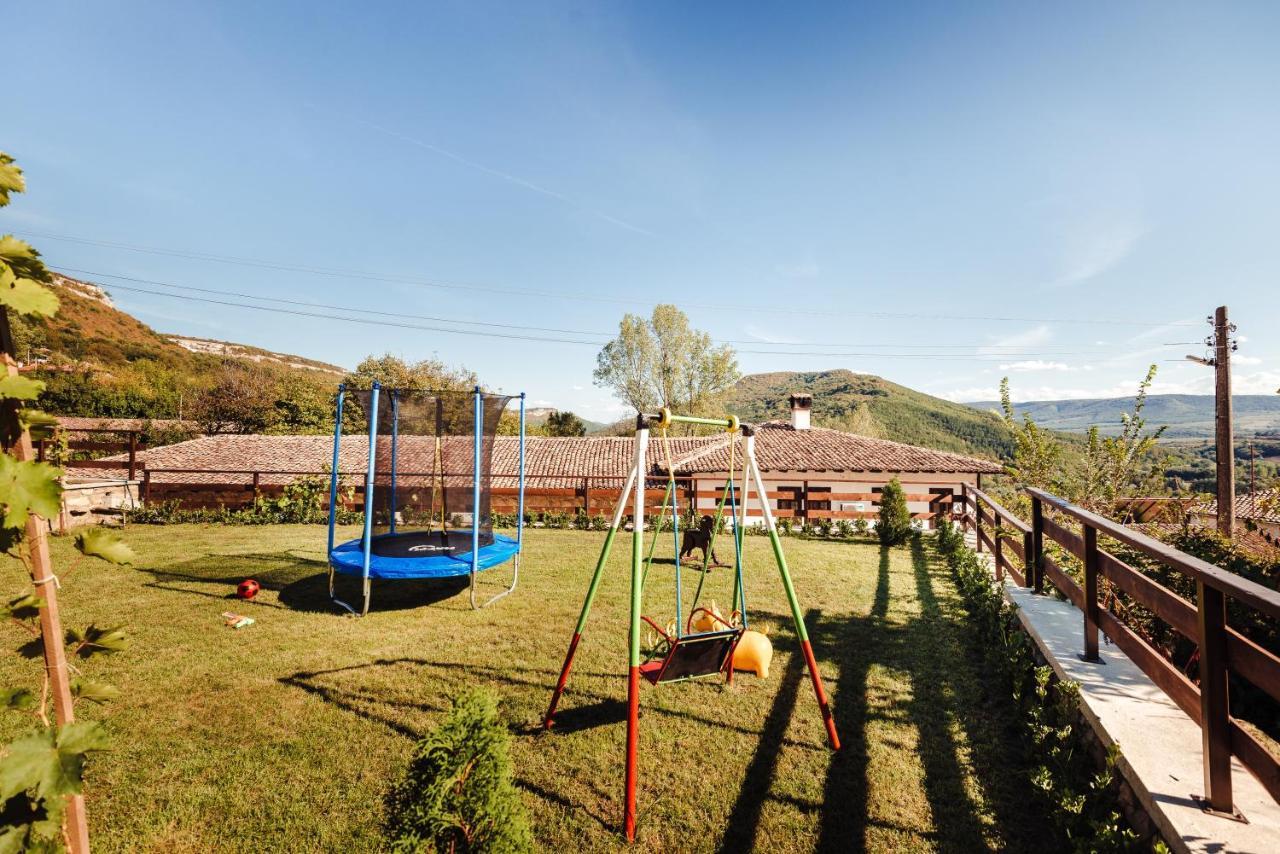 Guest House Hristova Kashta - Христова Къща Cherni Vrŭkh 외부 사진