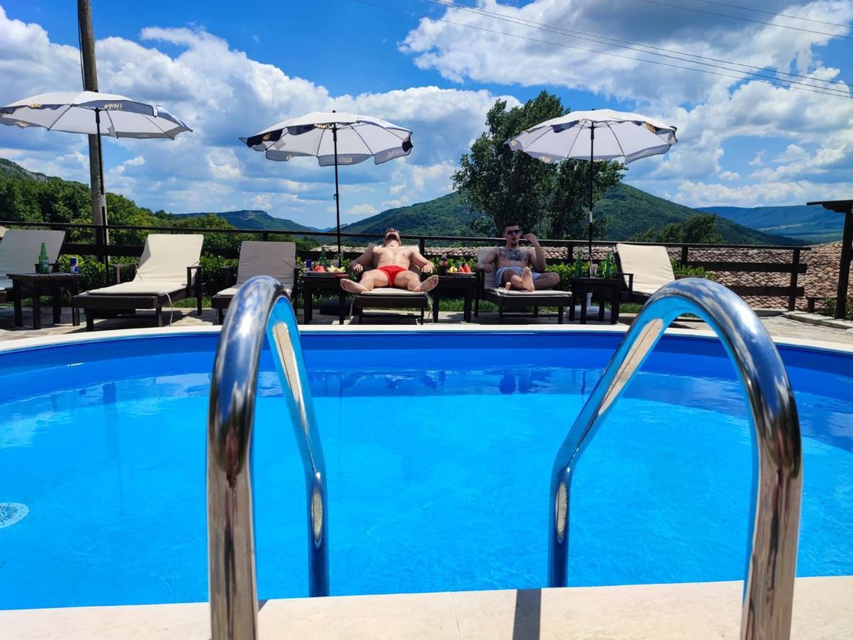Guest House Hristova Kashta - Христова Къща Cherni Vrŭkh 외부 사진
