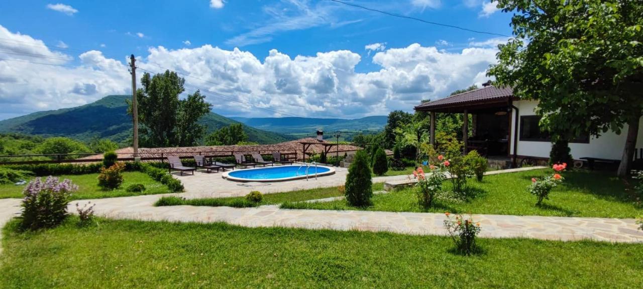 Guest House Hristova Kashta - Христова Къща Cherni Vrŭkh 외부 사진