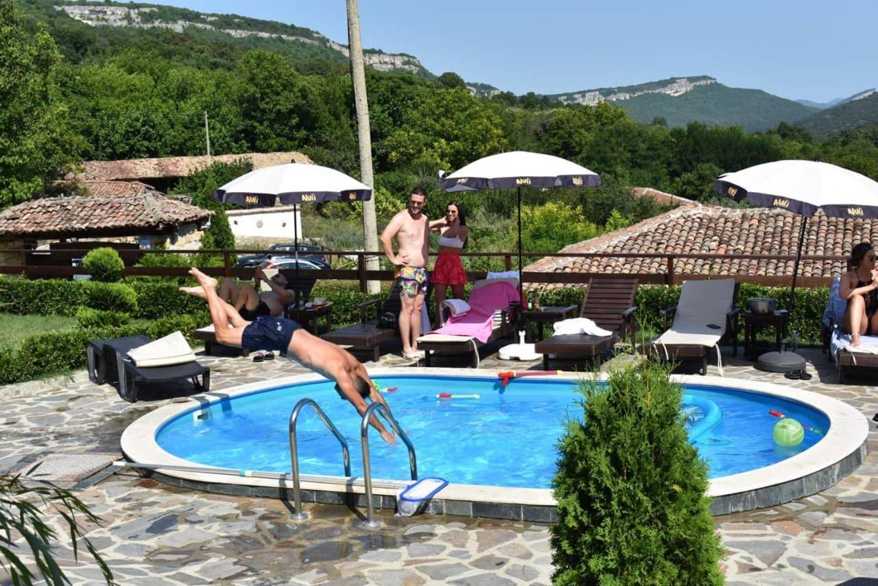 Guest House Hristova Kashta - Христова Къща Cherni Vrŭkh 외부 사진