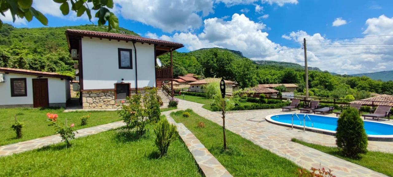 Guest House Hristova Kashta - Христова Къща Cherni Vrŭkh 외부 사진